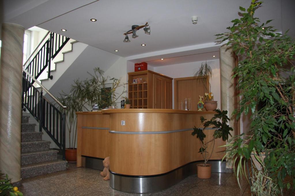 Hotel Gasthof Gruener Wald โฮฟไฮม์อัมเทานอส ภายนอก รูปภาพ